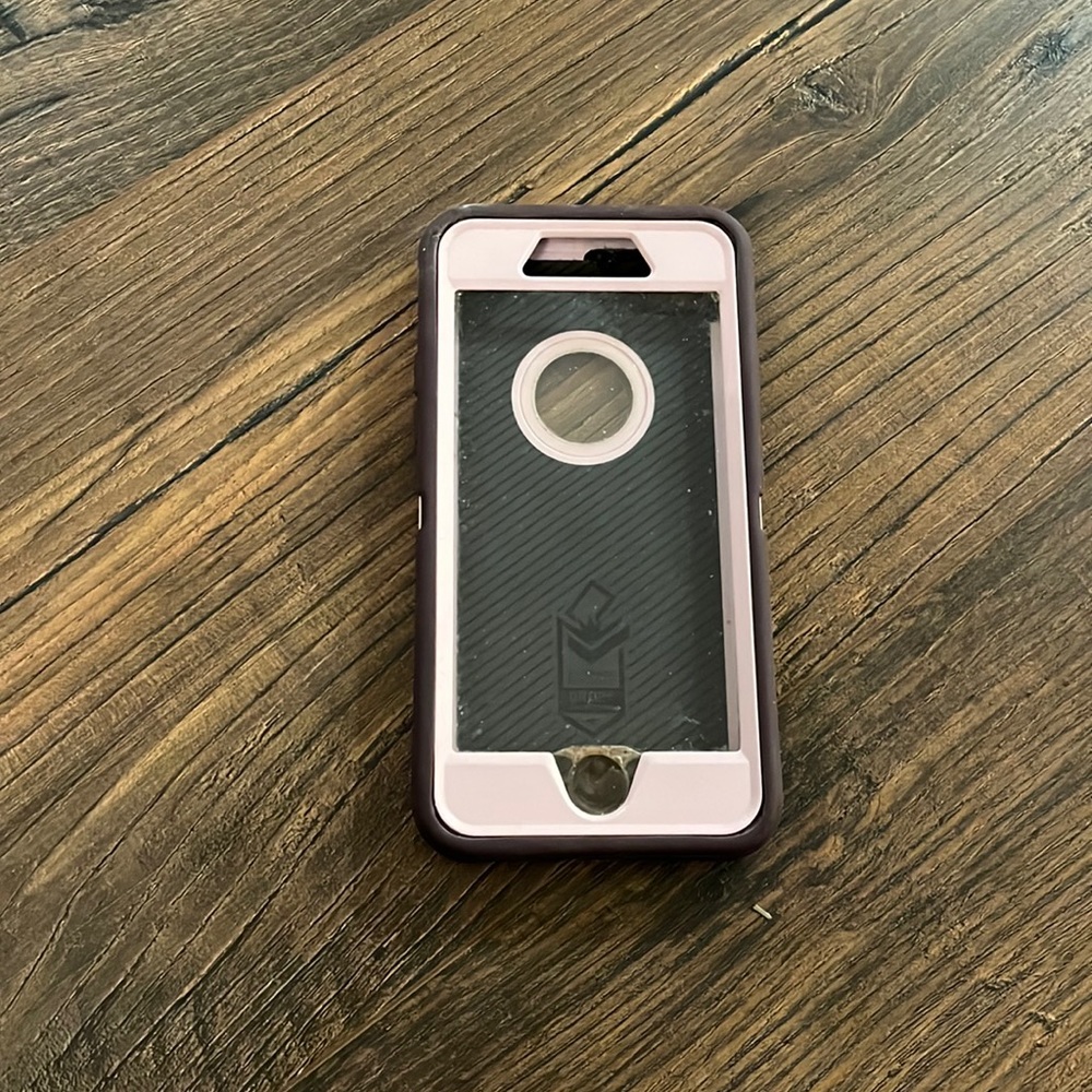 Otterbox iPhone 8 defender case